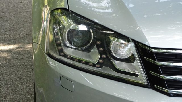 VOLKSWAGEN Passat usata, con Touch screen