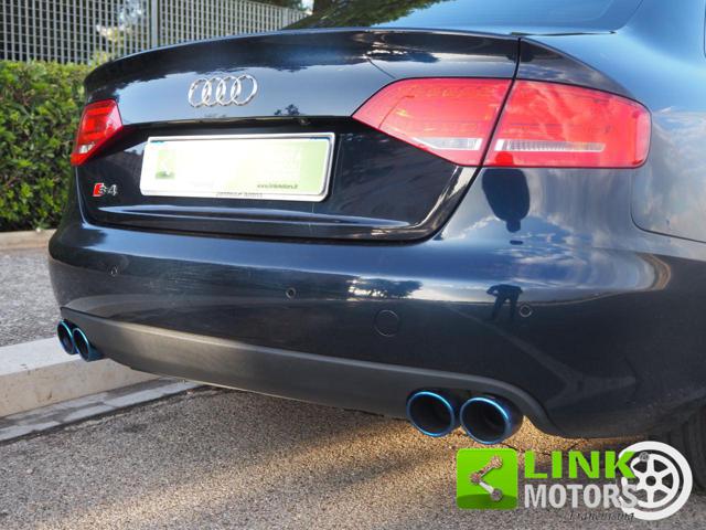 AUDI A4 usata, con Specchietti laterali elettrici