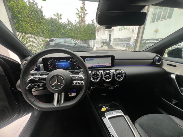 MERCEDES-BENZ A 250 usata, con Sensori di parcheggio posteriori
