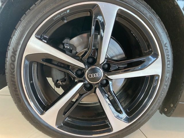 AUDI TT usata, con Cerchi in lega