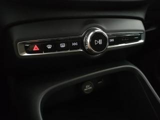 VOLVO XC40 usata, con USB