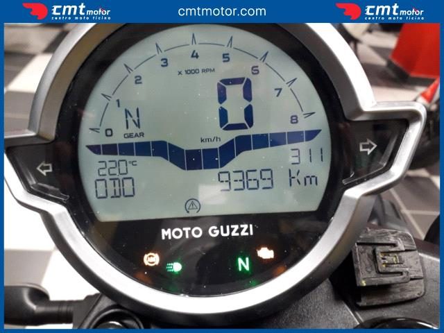 MOTO GUZZI V7 usata 4