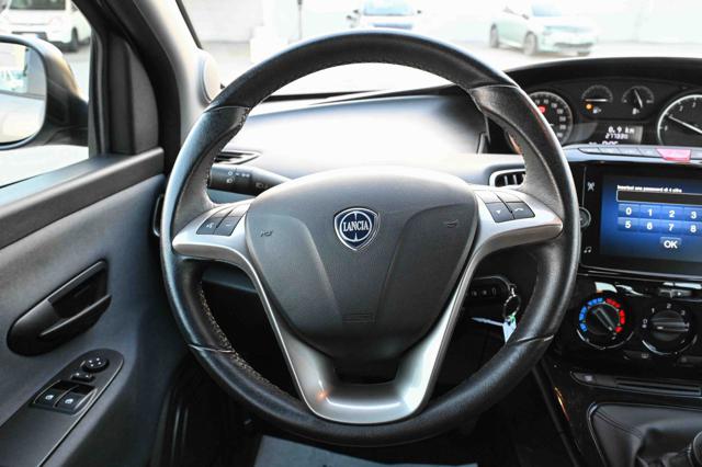 LANCIA Ypsilon usata, con Touch screen