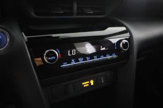 TOYOTA Yaris Cross usata 11