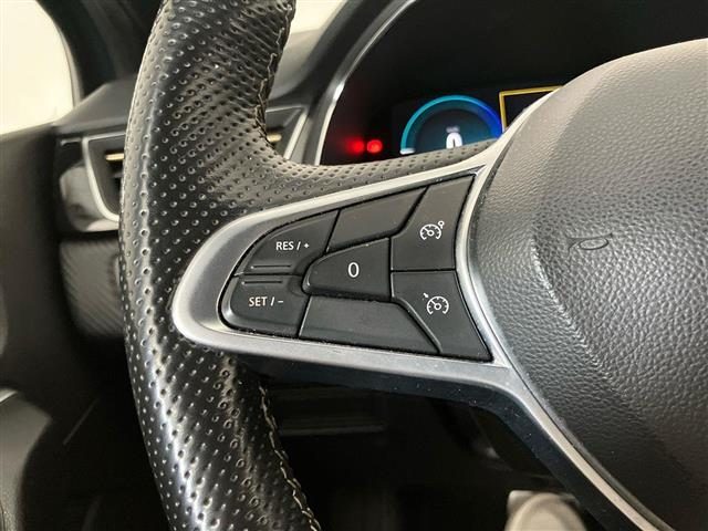 RENAULT Captur usata, con Sensori di parcheggio anteriori