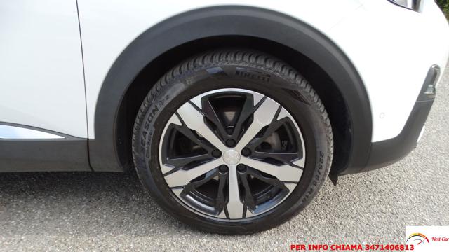 PEUGEOT 5008 usata, con Leve al volante