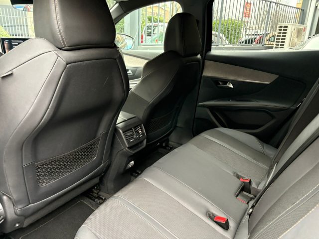 PEUGEOT 3008 usata, con Park Distance Control