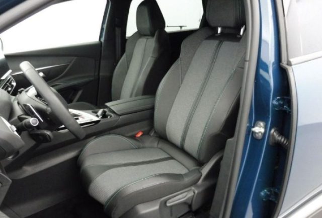 PEUGEOT 5008 usata, con Climatizzatore
