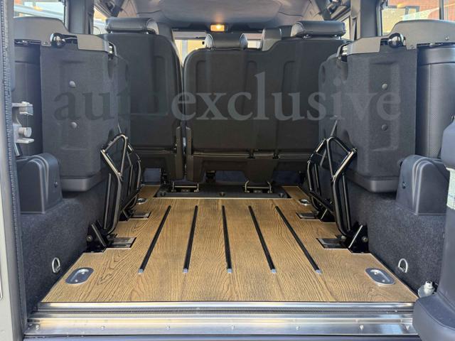 LAND ROVER Defender usata 15