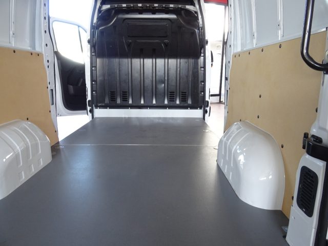 RENAULT Master usata, con Boardcomputer