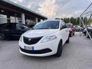 LANCIA Ypsilon usata, con Autoradio