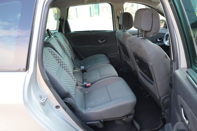 RENAULT Scenic usata 75