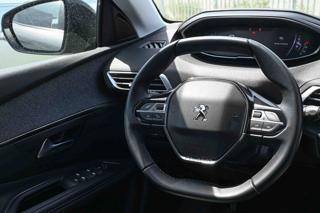 PEUGEOT 3008 usata, con Sedile posteriore sdoppiato