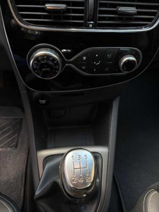 RENAULT Clio usata, con Climatizzatore
