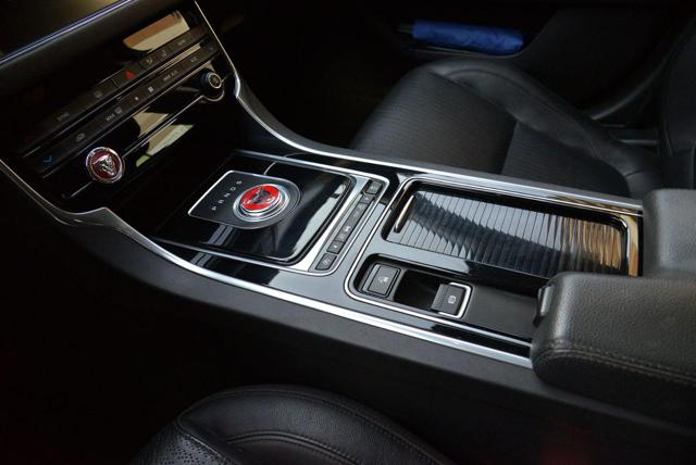 JAGUAR XF usata, con Chiusura centralizzata