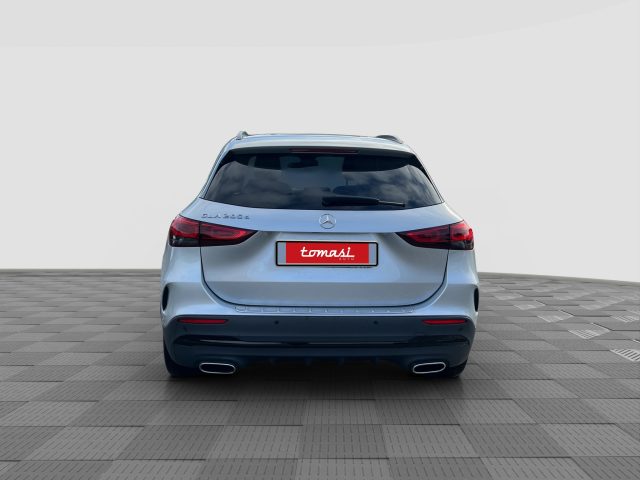 MERCEDES-BENZ CLA usata 6