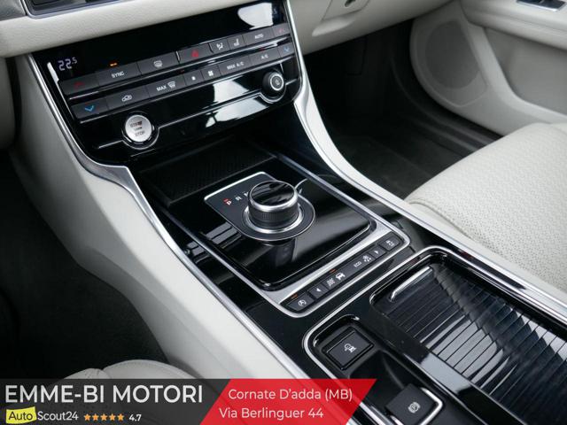 JAGUAR XF usata, con Fari Xenon