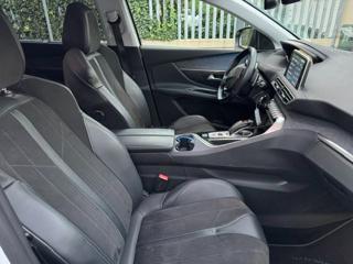 PEUGEOT 5008 usata, con Airbag laterali