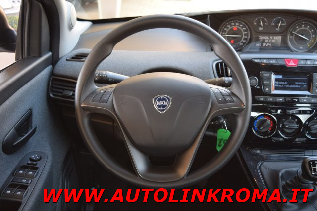 LANCIA Ypsilon usata, con Autoradio
