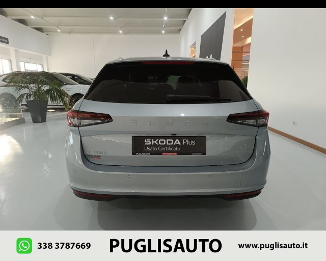 SKODA Superb usata, con Autoradio