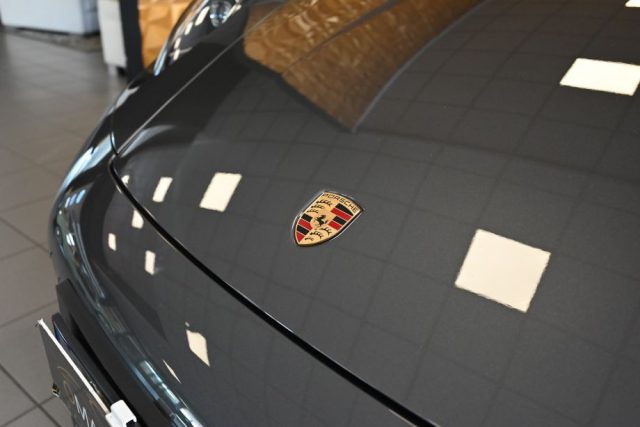 PORSCHE 992 usata 10