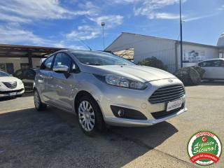 FORD Fiesta usata, con Autoradio