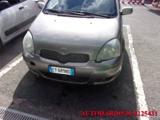 TOYOTA Yaris usata, con Autoradio