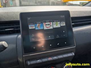 RENAULT Clio usata, con USB