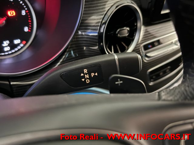 MERCEDES-BENZ V 300 usata, con Autoradio digitale