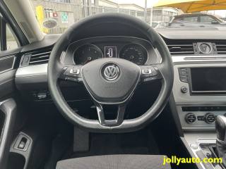 VOLKSWAGEN Passat Variant usata, con Controllo trazione