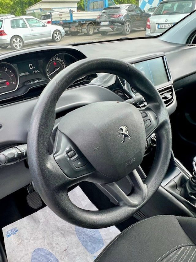 PEUGEOT 208 usata 17