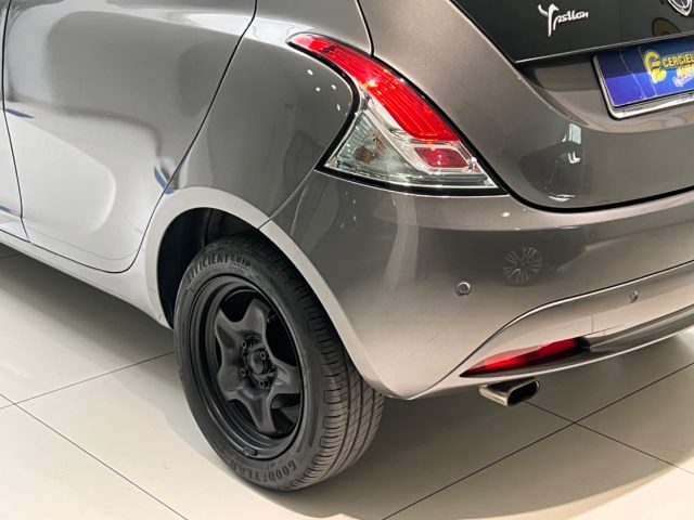 LANCIA Ypsilon usata, con Chiusura centralizzata