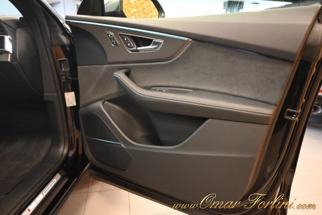 AUDI RS Q8 usata 321