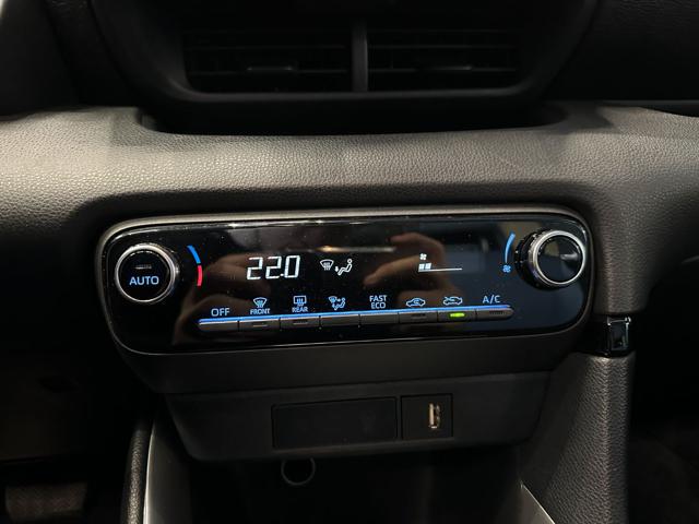 TOYOTA Yaris usata, con Lettore CD