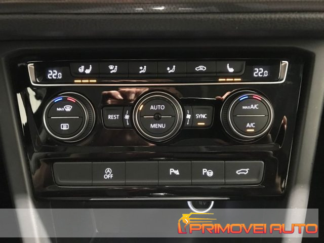 VOLKSWAGEN Touran usata, con Airbag testa