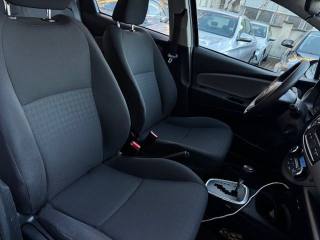 TOYOTA Yaris usata, con ESP