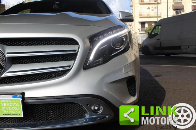 MERCEDES-BENZ GLA 200 usata, con Chiusura centralizzata