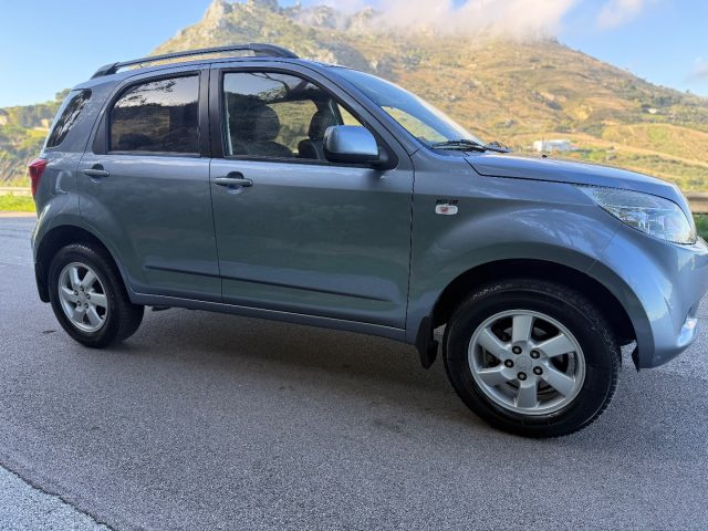 DAIHATSU Terios usata, con Cerchi in lega