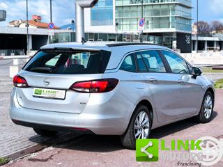 OPEL Astra usata, con Fari Xenon