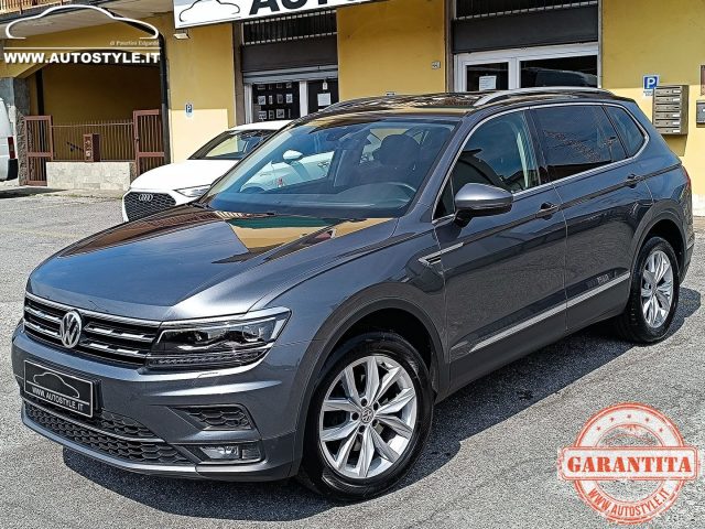 VOLKSWAGEN Tiguan Allspace usata, con Sedile posteriore sdoppiato