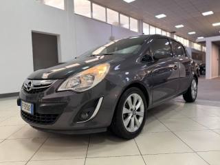 OPEL Corsa usata, con Luce d