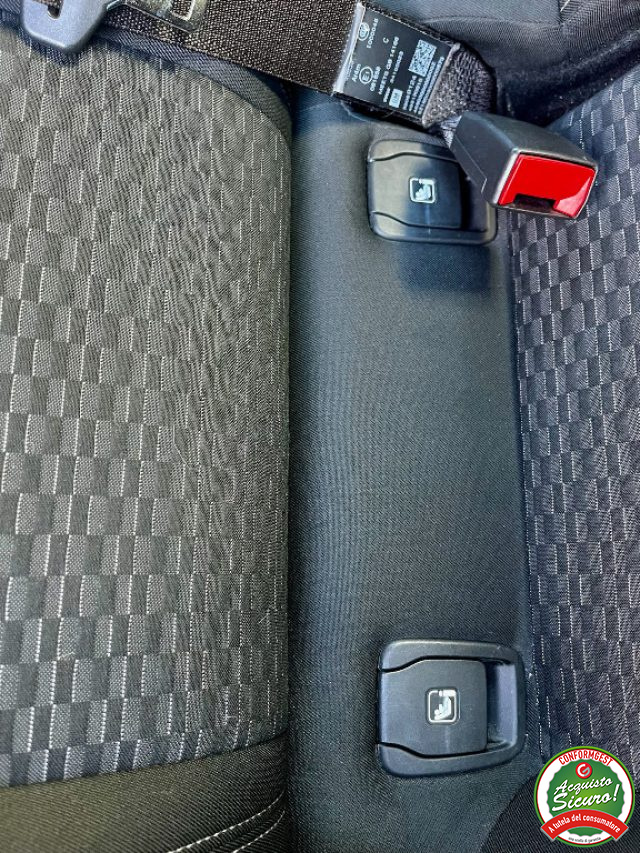 OPEL Astra usata, con Luci diurne LED