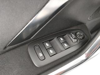 PEUGEOT 2008 usata, con Servosterzo