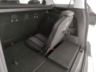 PEUGEOT 5008 usata, con Portellone posteriore elettrico