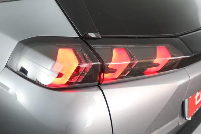 PEUGEOT 2008 usata 9