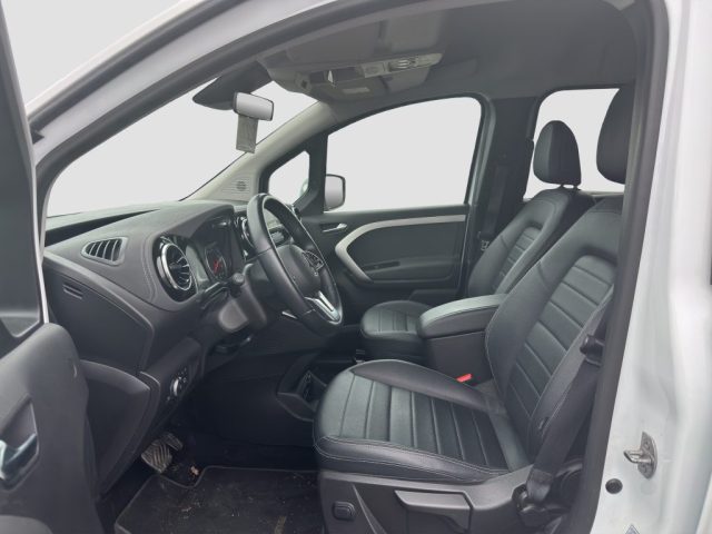 MERCEDES-BENZ CLA usata 9