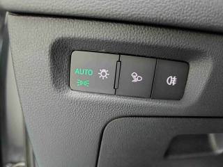 SKODA Octavia usata, con Controllo elettronico della corsia