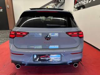 VOLKSWAGEN Golf GTI usata, con Autoradio