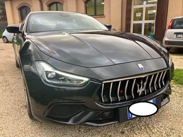 MASERATI Ghibli usata, con Cerchi in lega