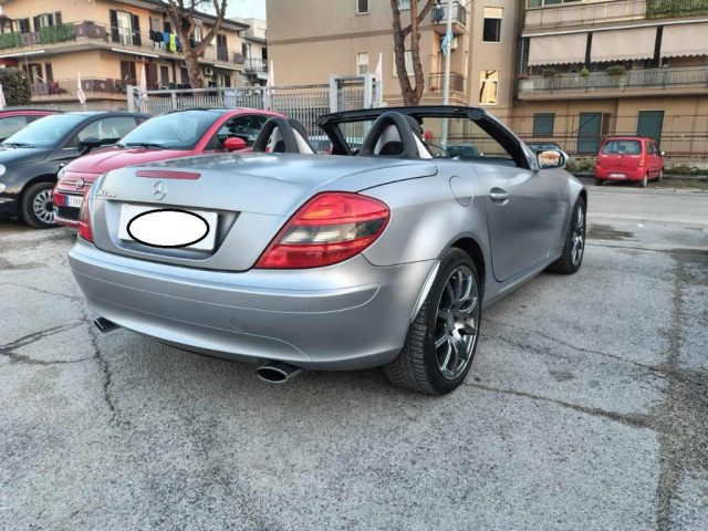 MERCEDES-BENZ SLK 200 usata, con Autoradio